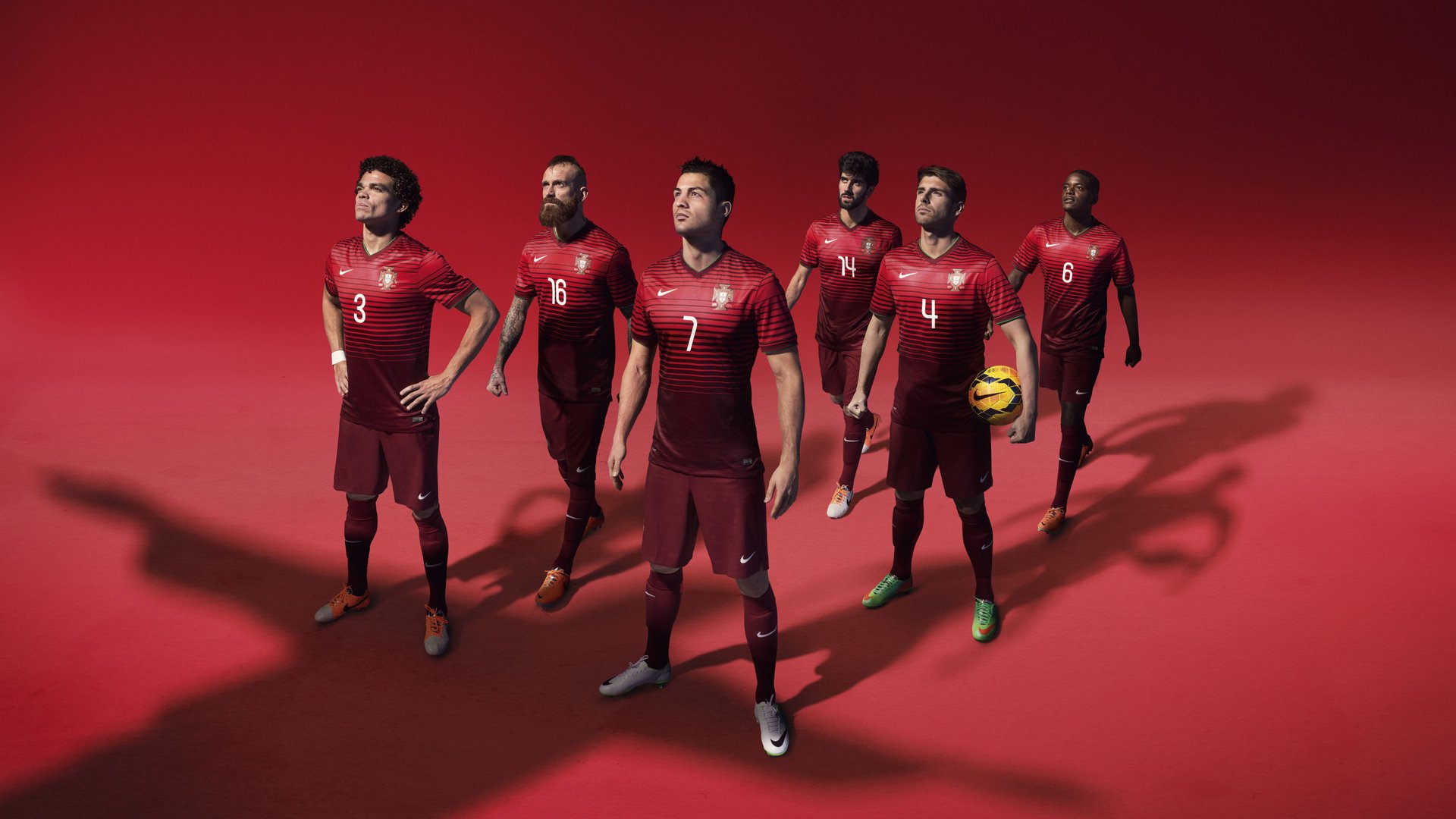 太阳强势晋级独行侠，当篮球之光映照英超绿茵场